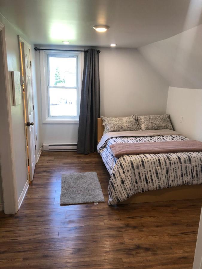 Entire Detached 3-Bedrooms Cute Home In Cornwall Area Exteriér fotografie